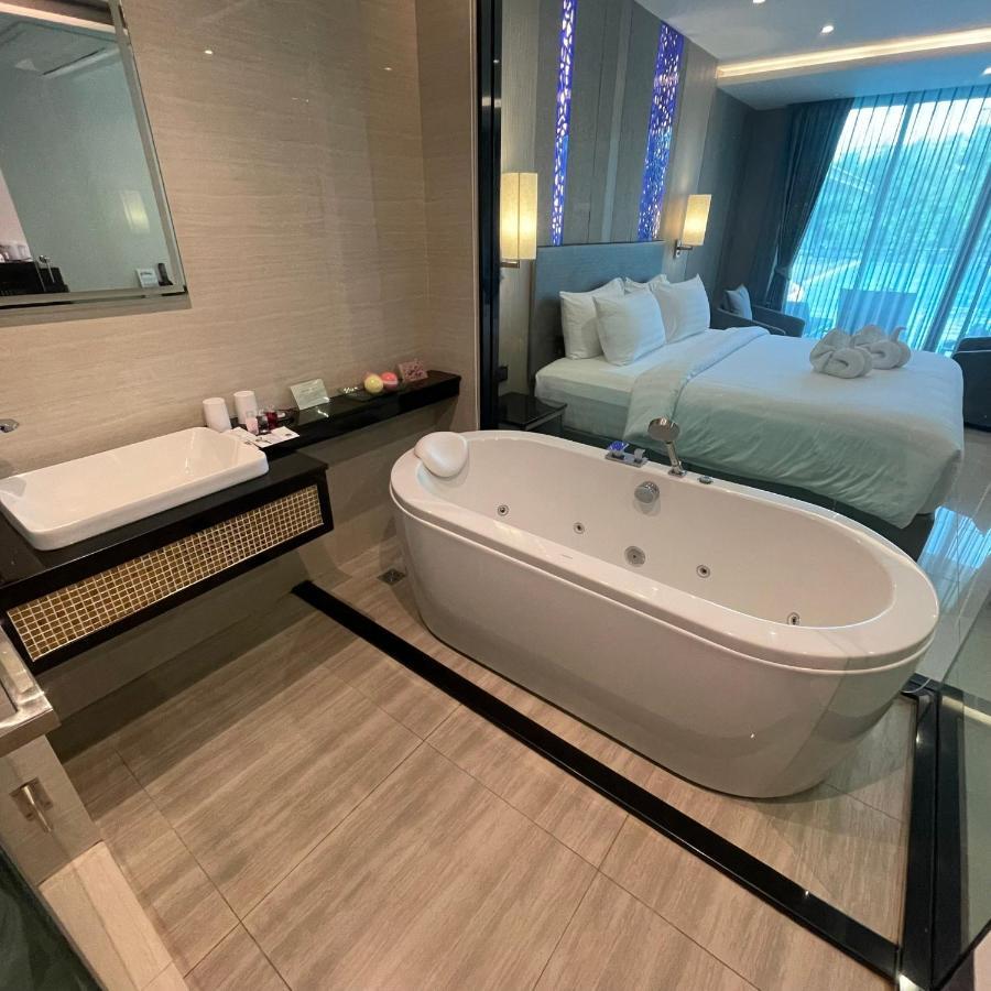 The Tj Hotel Jomtien Bagian luar foto