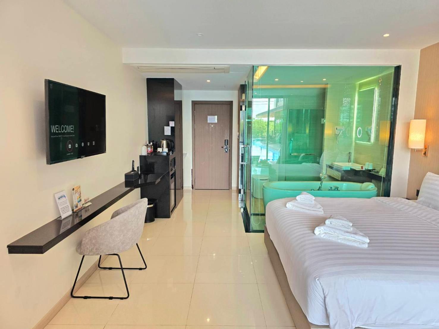 The Tj Hotel Jomtien Bagian luar foto