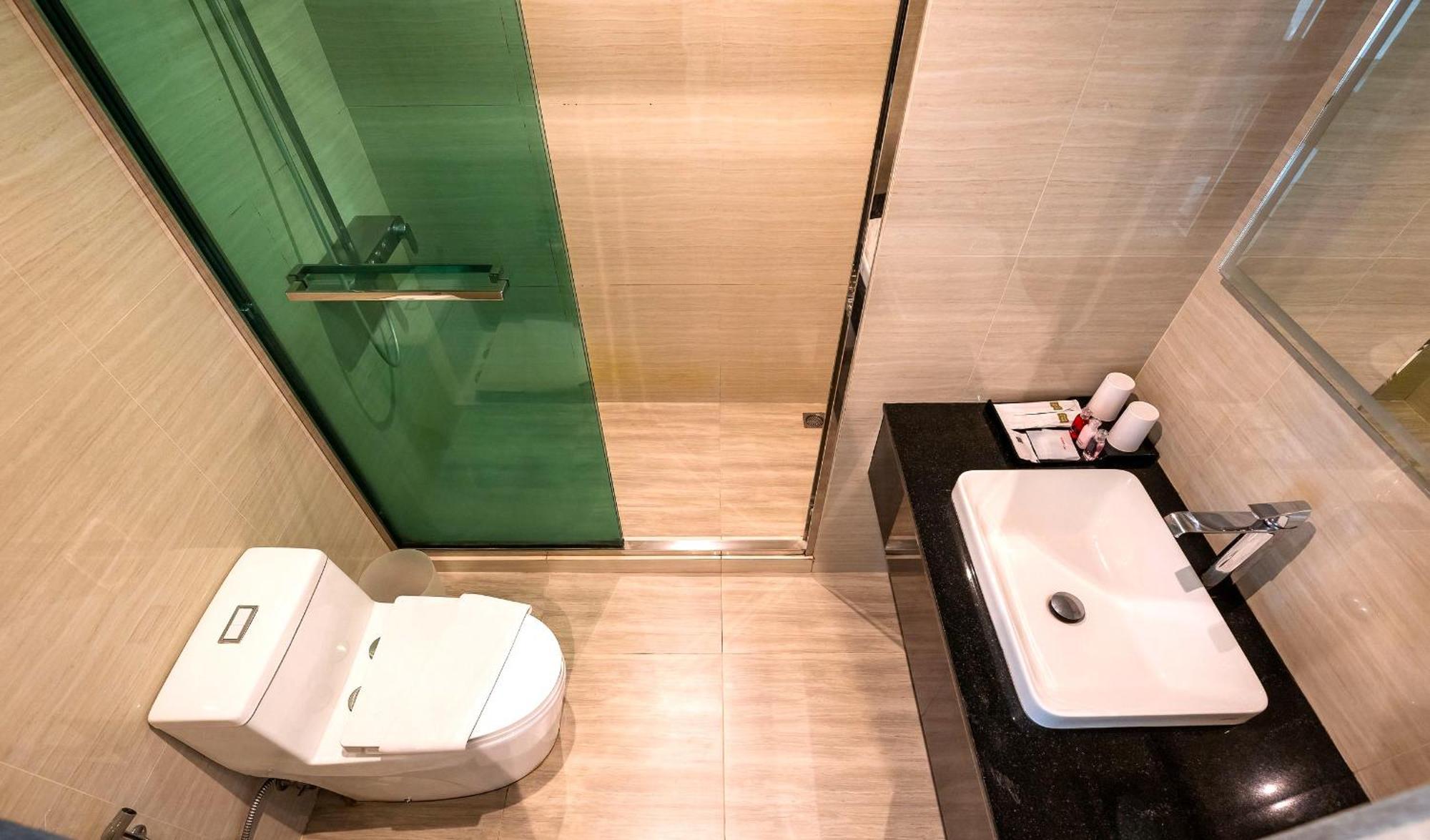 The Tj Hotel Jomtien Bagian luar foto